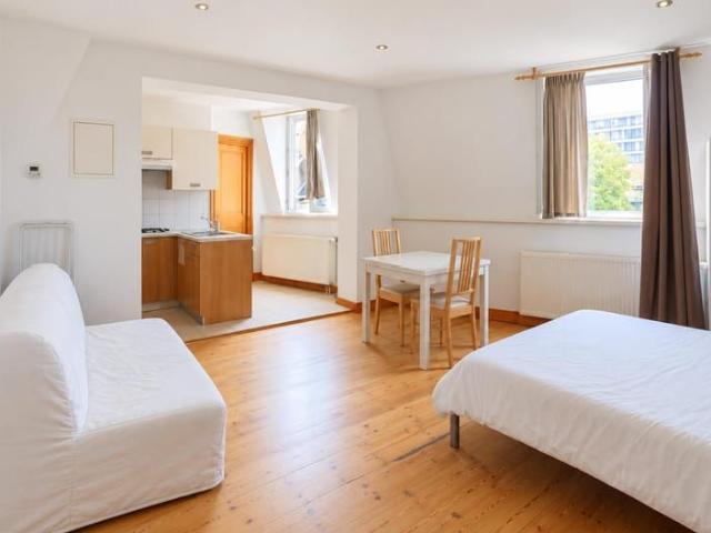 Kot location à Quartier Royal - Koninklijke Wijk, Bruxelles - Brussel