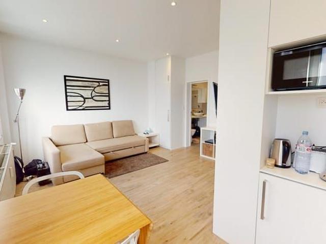 Kot location à Woluwe-Saint-Pierre - Sint-Pieters-Woluwe, Brussel-Hoofdstad - Bruxelles-Capitale