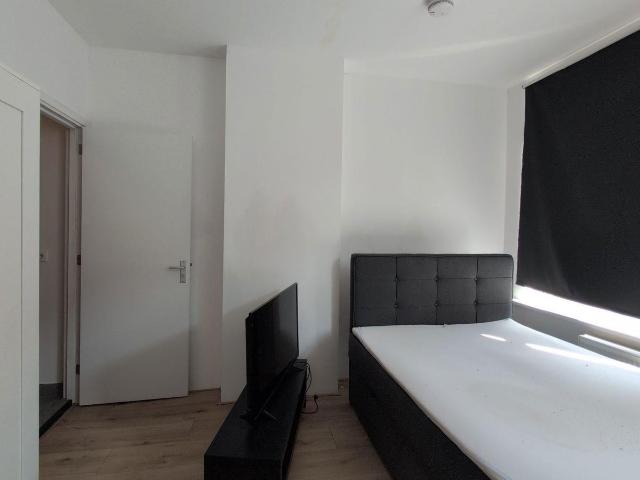 Studio te huur in Charlois, Rotterdam