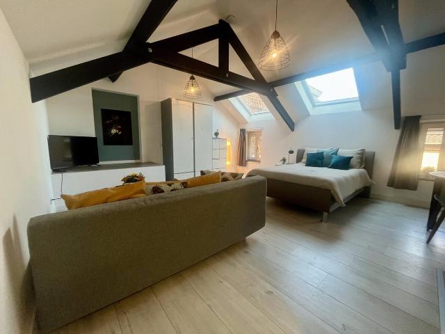 Studio te huur in Berg, Limburg
