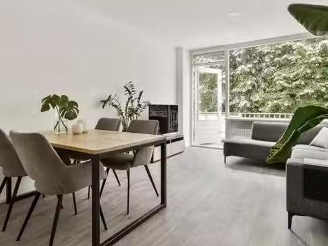 Studio te koop in Sloten, Amsterdam