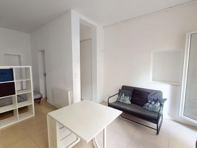 Studio location à Nîmes