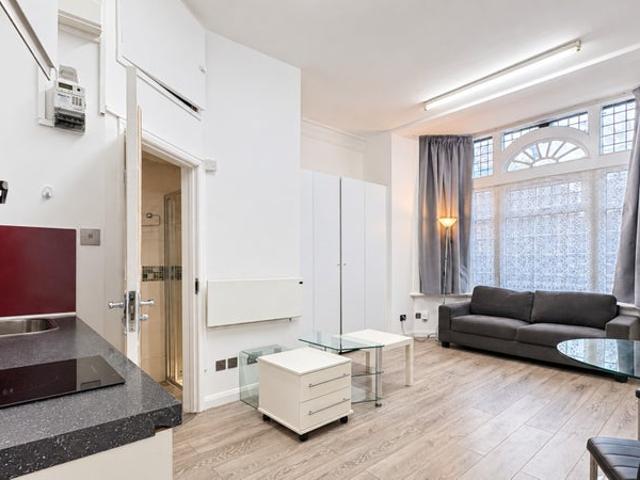 Studio for rent in London Borough of Ealing, Greater London