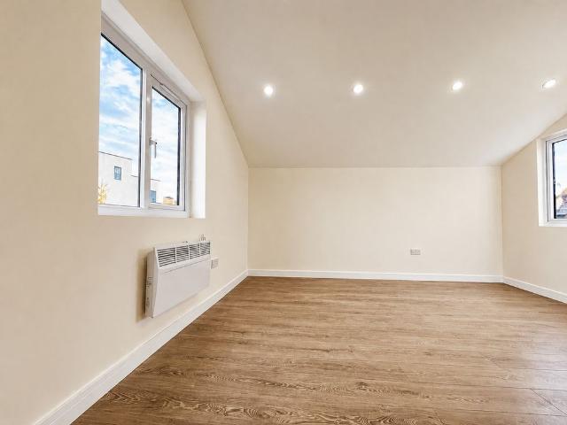 Studio for rent in London Borough of Croydon, Greater London