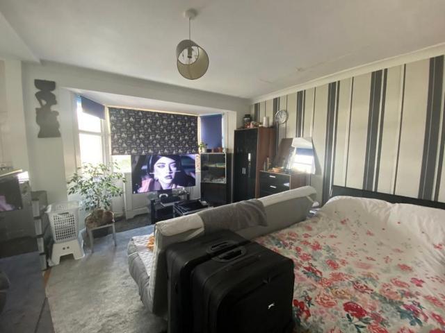 Studio for rent in Brent Cross, Greater London