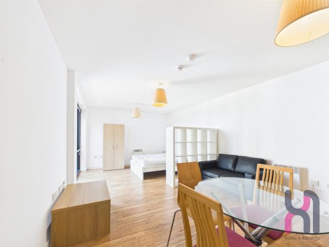 Studio for rent in Baltic Triangle, Calderstones