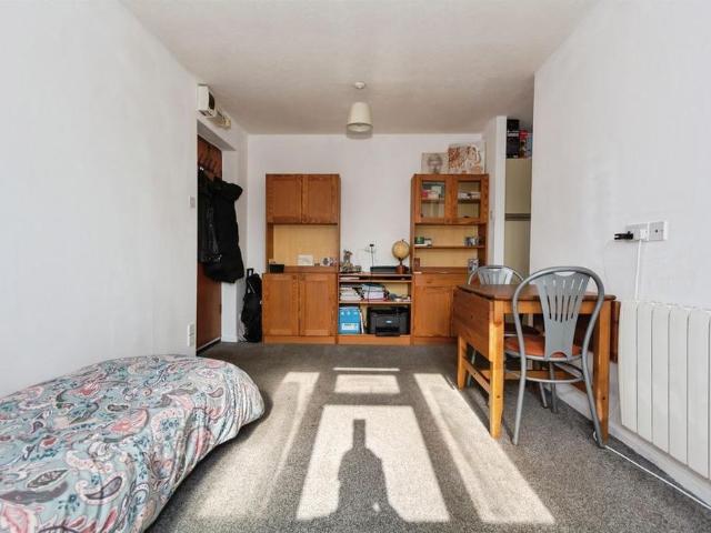 Studio for rent in Hockley Port, Birmingham