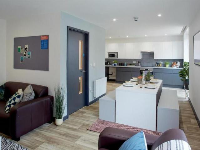 Studio for rent in Hillfields, West Midlands