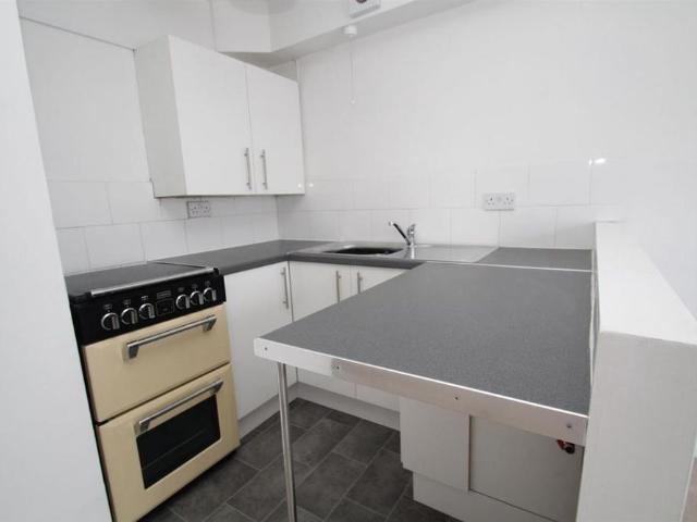 Studio for rent in Wick, Clapham