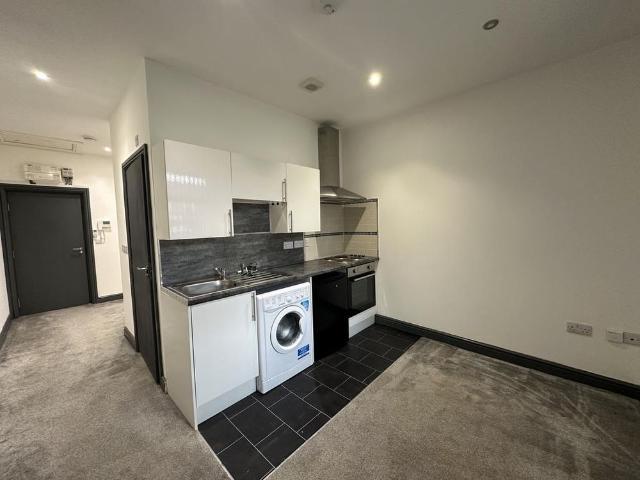 Studio for rent in Whitefield, Pendle