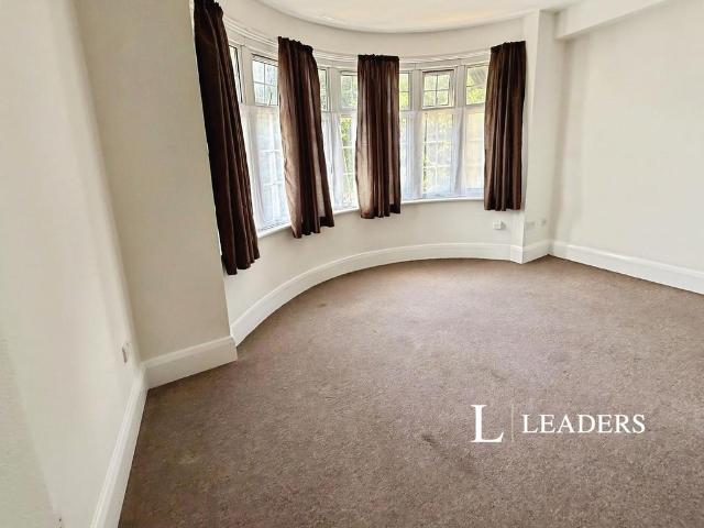 Flat for rent in Midanbury, City Of Southampton