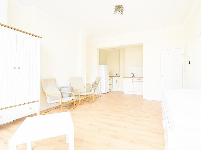 Studio for rent in London Borough of Merton, Greater London