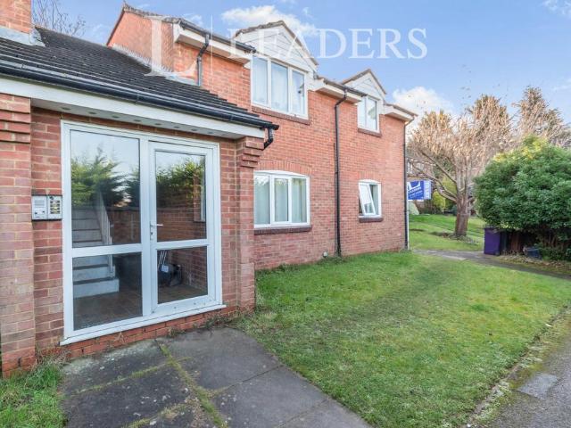 Flat for rent in King's Walden, Hertfordshire