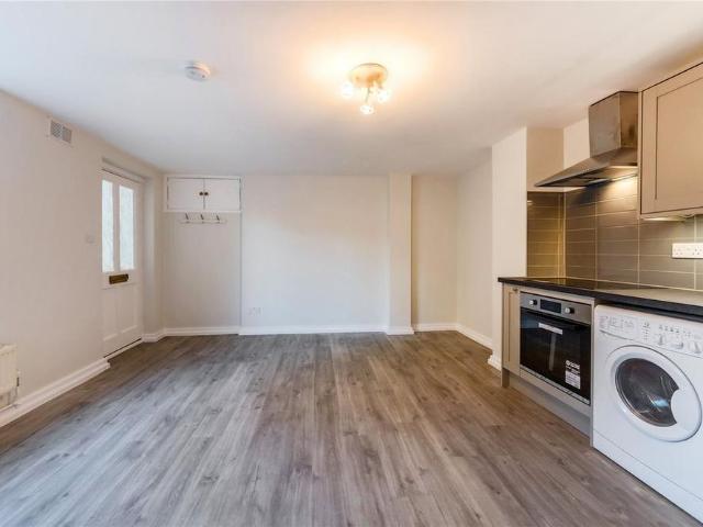 Studio for rent in Arbury, Cambridgeshire