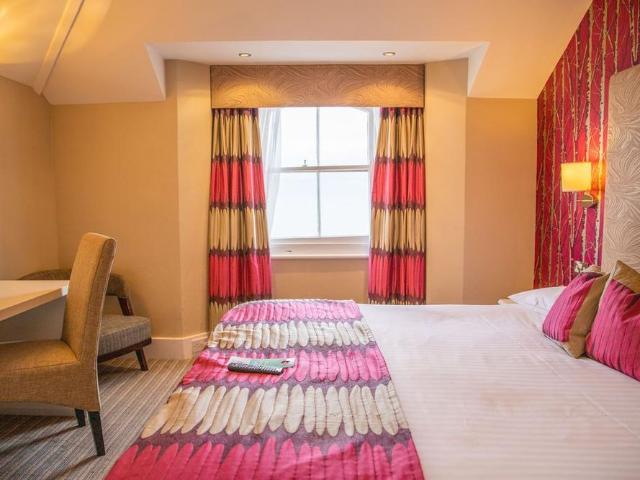 Studio for rent in Roselands, Eastbourne