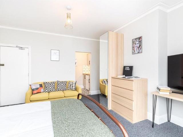 Studio for rent in Bedford Place, Southampton