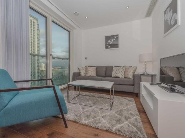 Flat for rent in Isle Of Dogs, Greater London