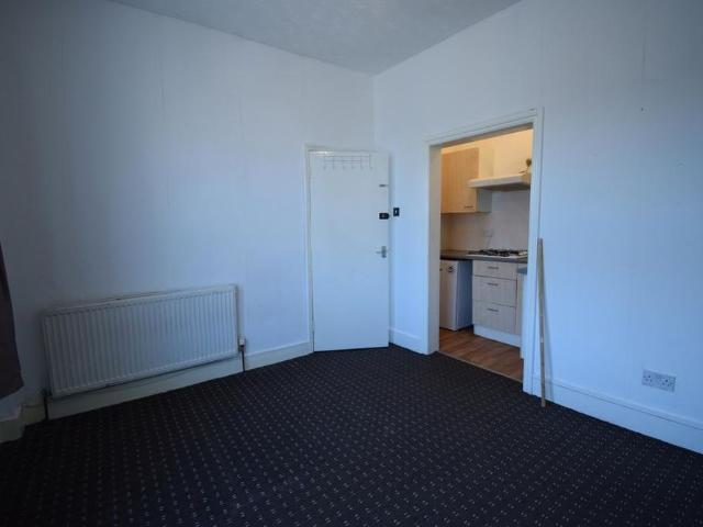 Studio for rent in Gants Hill, Greater London