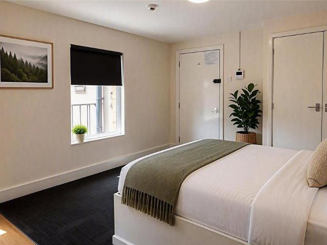 Studio for rent in Lower Green Esher, Blackhills