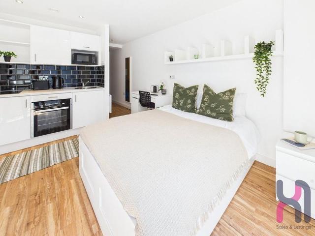 Studio for rent in Ropewalks, Calderstones