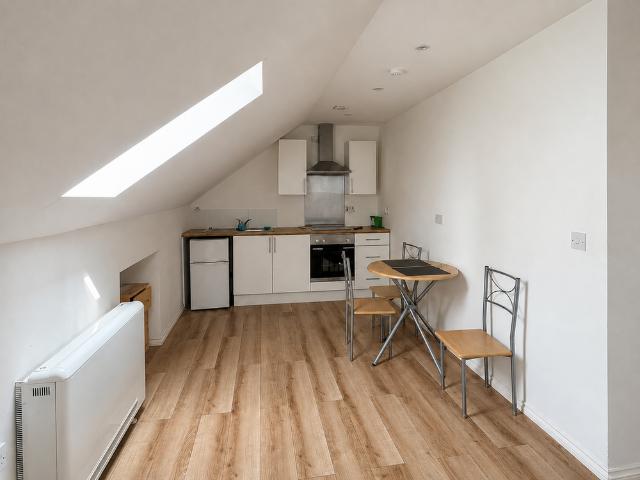 Studio for rent in St Matthew's, Old Wharf