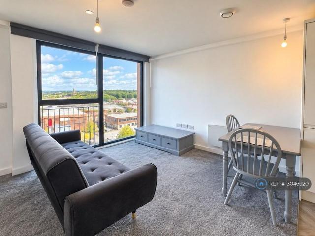 Studio for rent in Farnworth, Bolton