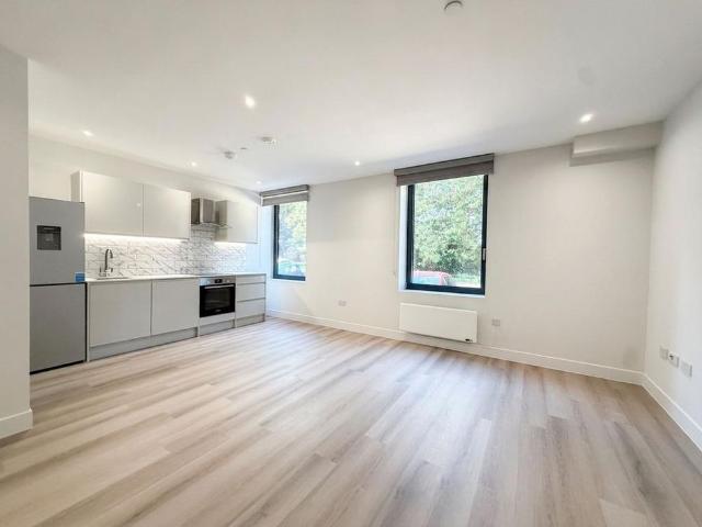 Studio for rent in Cowley, Greater London