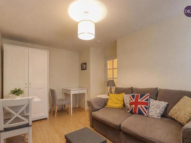 Studio for rent in North Watford