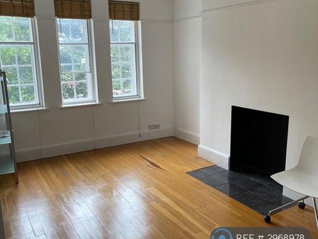 Flat for rent in West Hampstead, Greater London