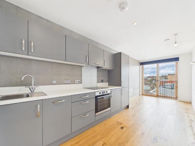 Studio for rent in Hanley, Stoke-on-Trent