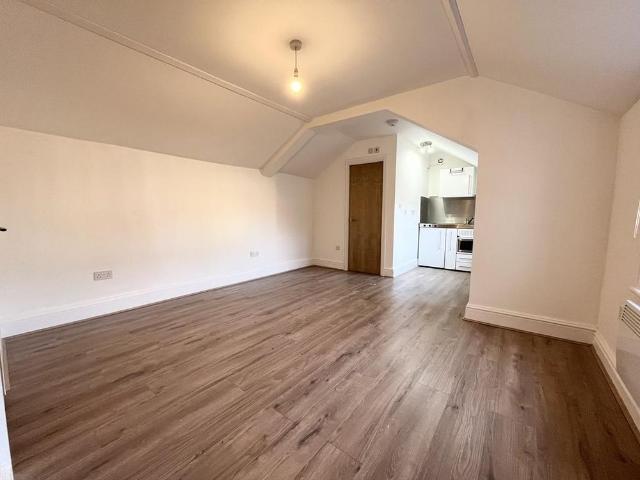 Studio for rent in Eastfield, Peterborough