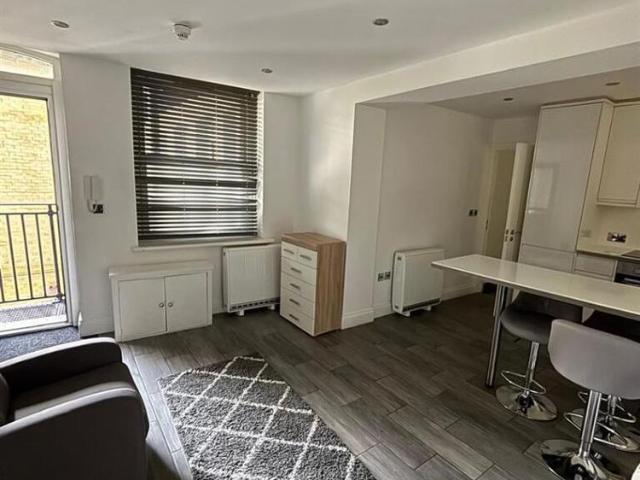 Studio for rent in Round Hill, Brighton & Hove
