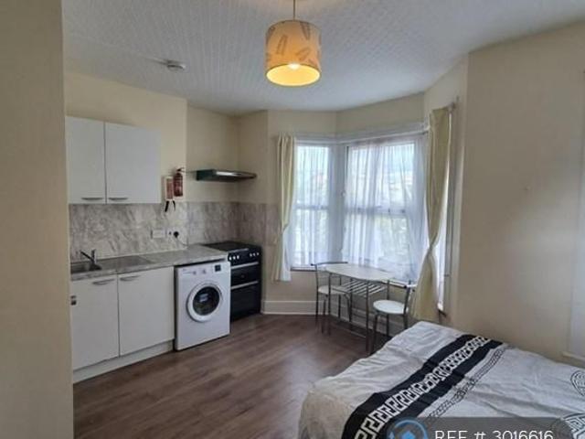 Studio for rent in London Borough of Haringey, Greater London