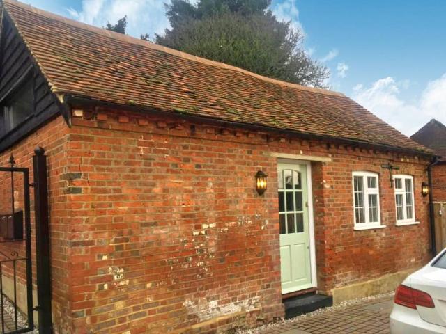 Flat for rent in Farnham Common, Buckinghamshire