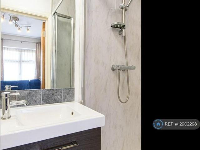Studio for rent in Golders Green, Greater London