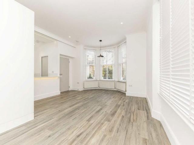 Studio for rent in London Borough of Wandsworth, Greater London