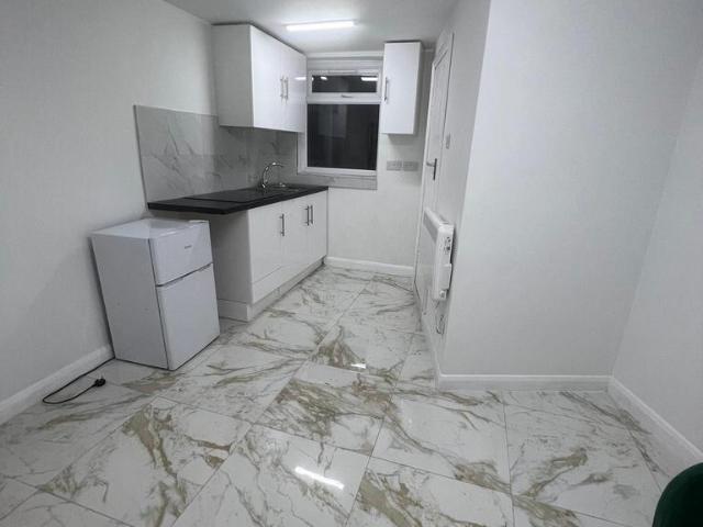 Flat for rent in Aveley, Essex