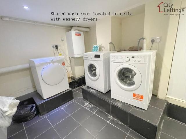 Studio for rent in West Yorkshire