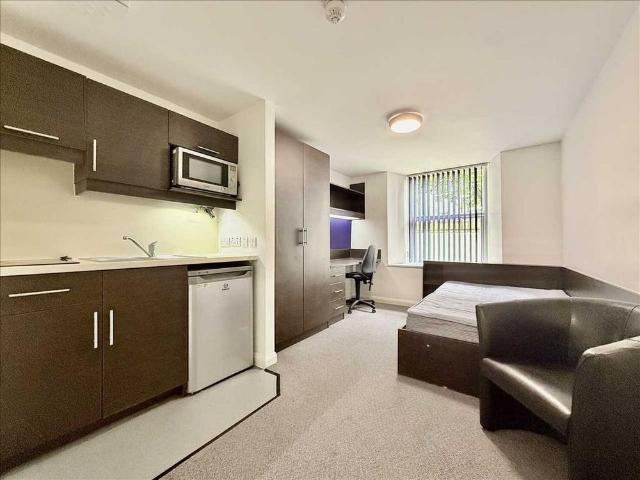 Studio for rent in Greenbank, Mount Wise