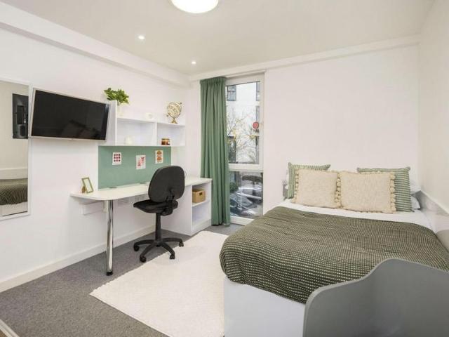 Flat for rent in Bede Island, Old Wharf