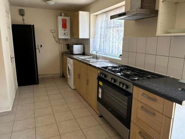 Studio for rent in Yeading, Greater London