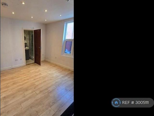 Studio for rent in The Polygon, City Of Southampton