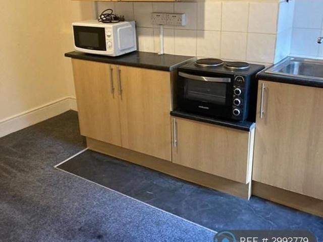 Studio for rent in Upperton, Eastbourne