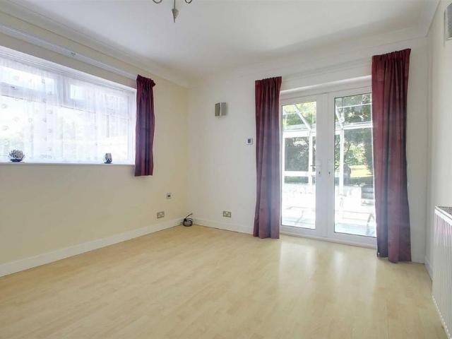 Studio for rent in Primrosehill, Three Rivers
