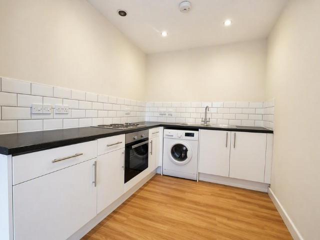 Studio for rent in St John's, Worcestershire