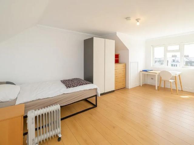 Studio for rent in London Borough of Camden, Greater London