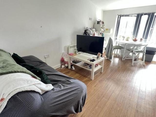 Studio for rent in Harbledown, Canterbury