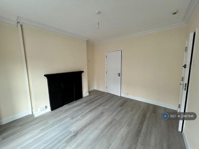 Studio for rent in Reading