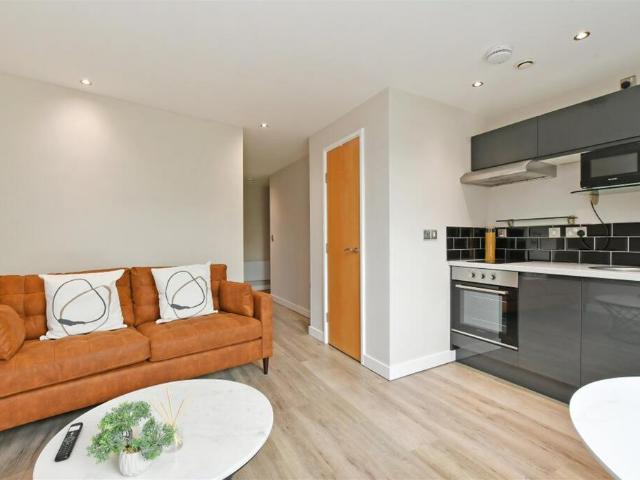 Flat for rent in Devonshire, South Yorkshire