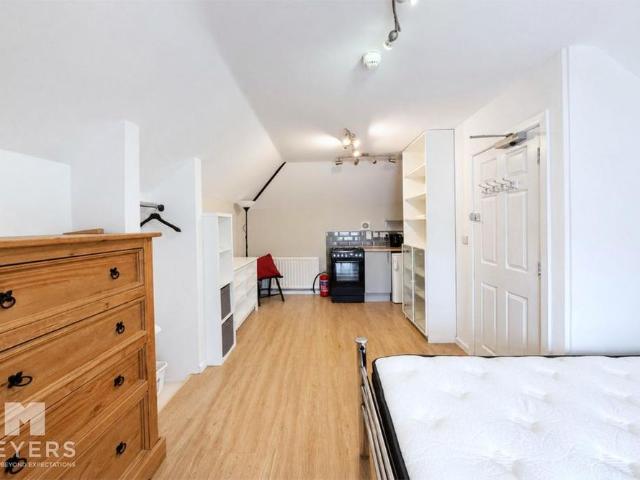 Studio for rent in Wick, Bournemouth